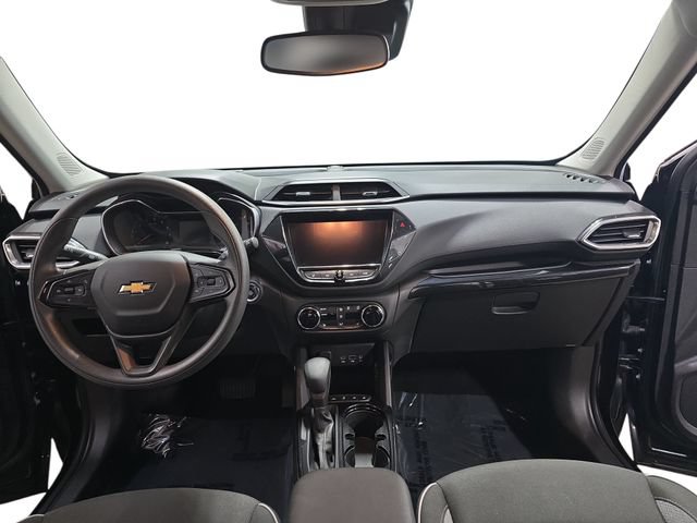 Used 2023 Chevrolet TrailBlazer LT w/ Convenience Package FWD image 13