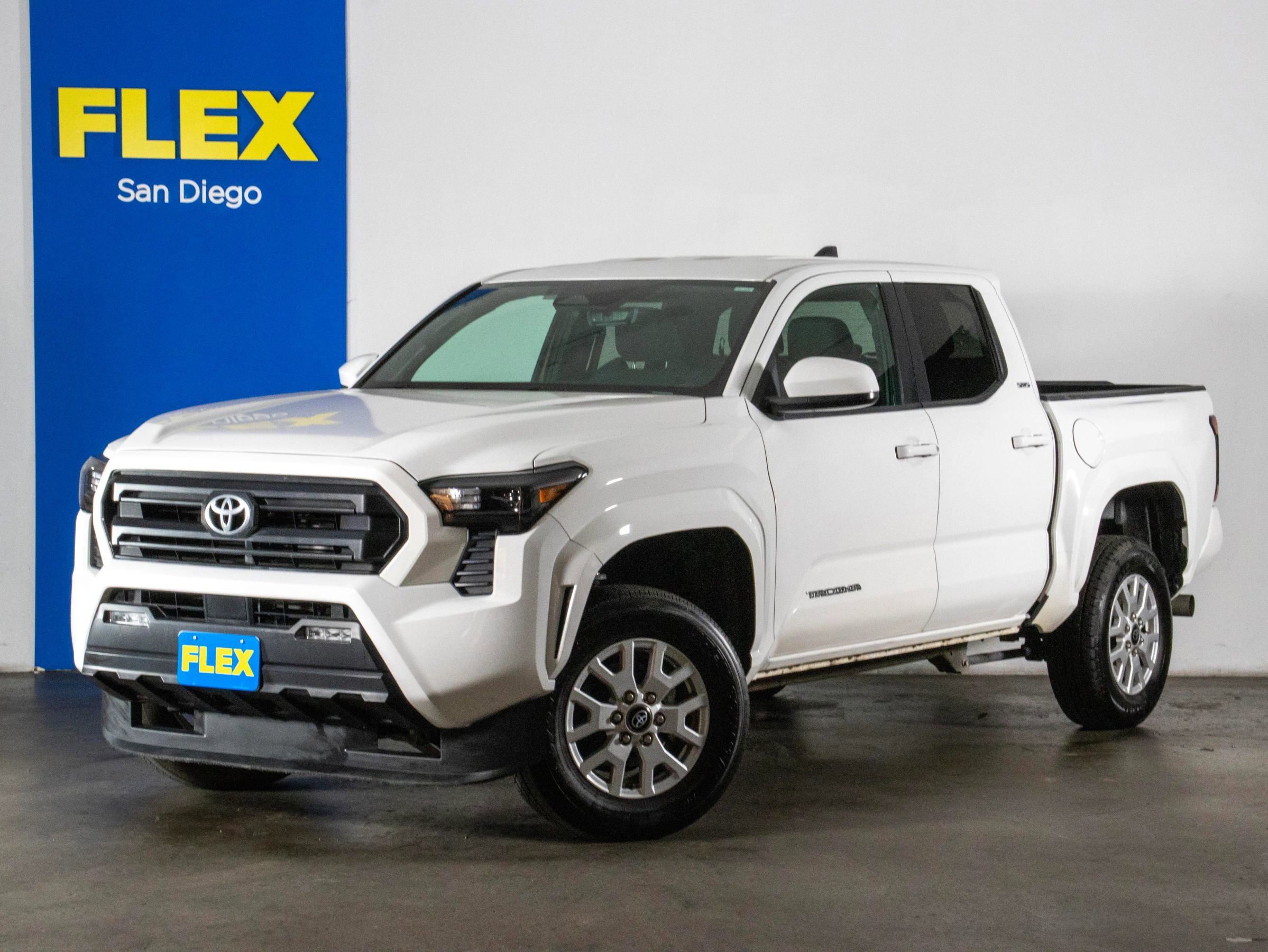 Used 2024 Toyota Tacoma SR5 RWD image 1