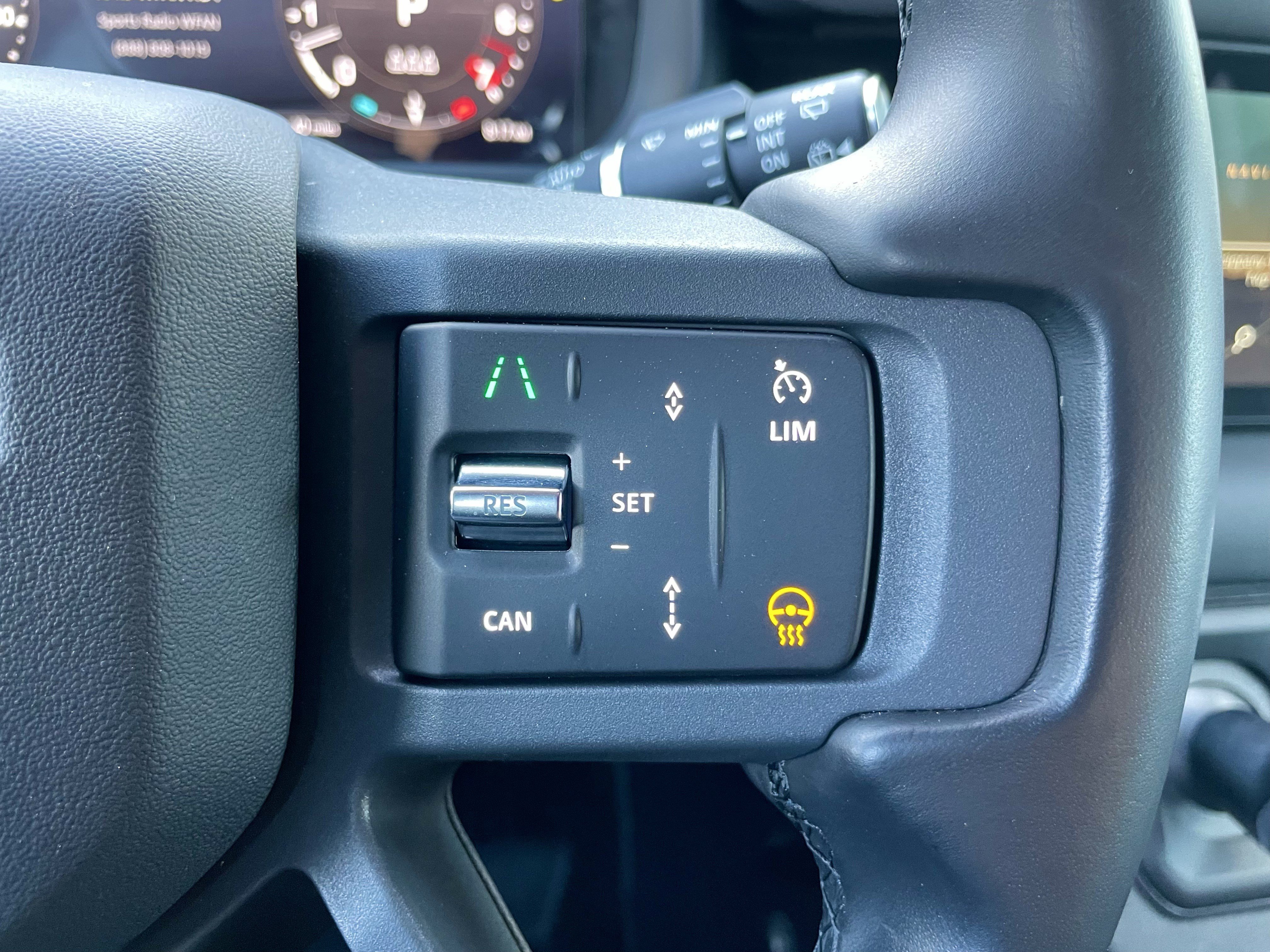 Certified 2024 Land Rover Defender 110 X-Dynamic SE AWD/4WD image 22