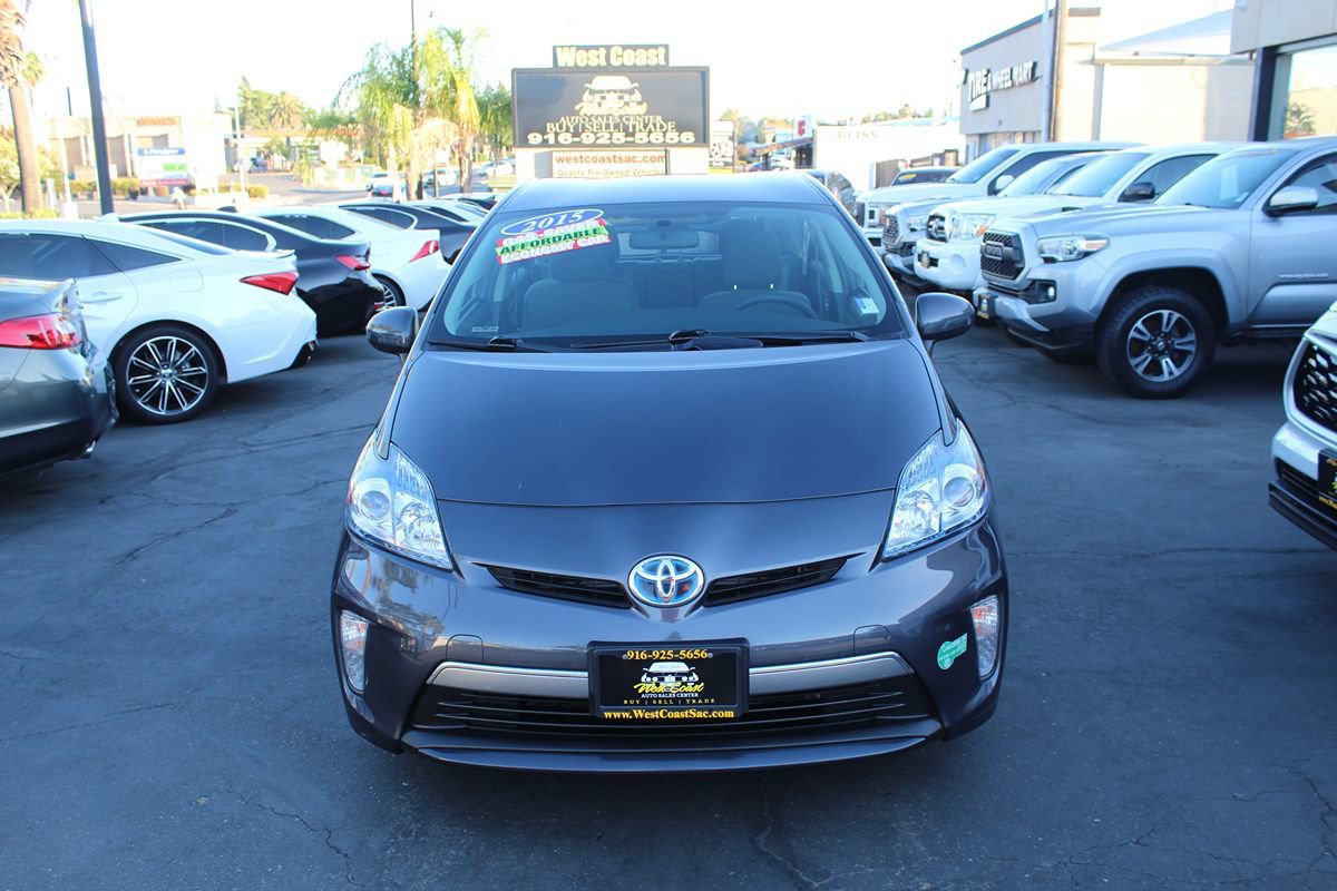 Used 2015 Toyota Prius Prime Plug-In Hybrid FWD image 3