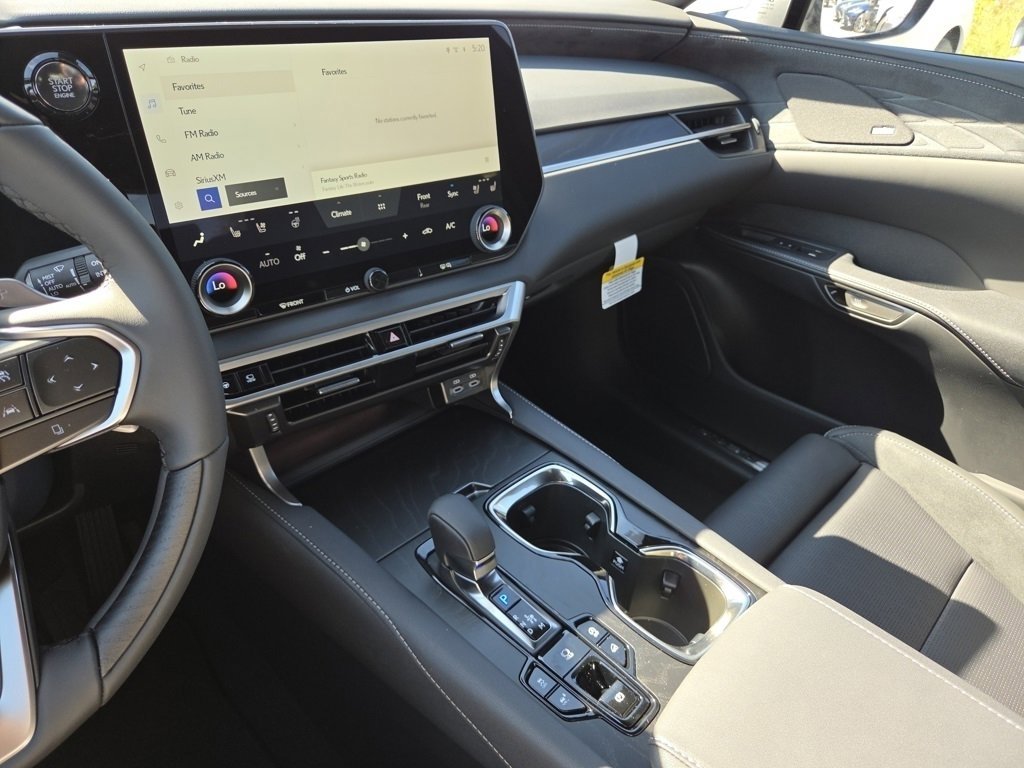 New 2025 Lexus RX 350 AWD image 40
