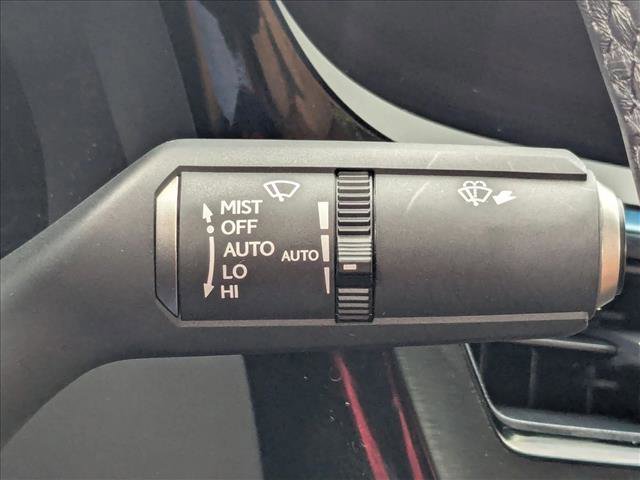 Used 2025 Lexus ES 300h w/ Premium Package image 13