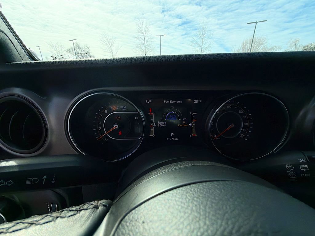 Used 2023 Jeep Wrangler Sport S image 37