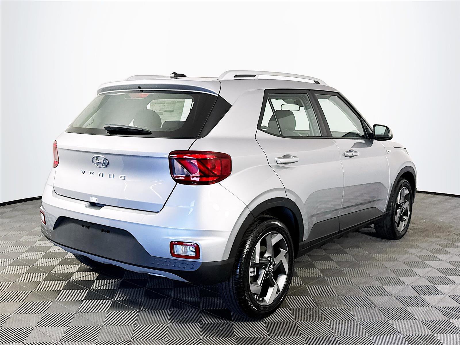 New 2025 Hyundai Venue SEL image 7