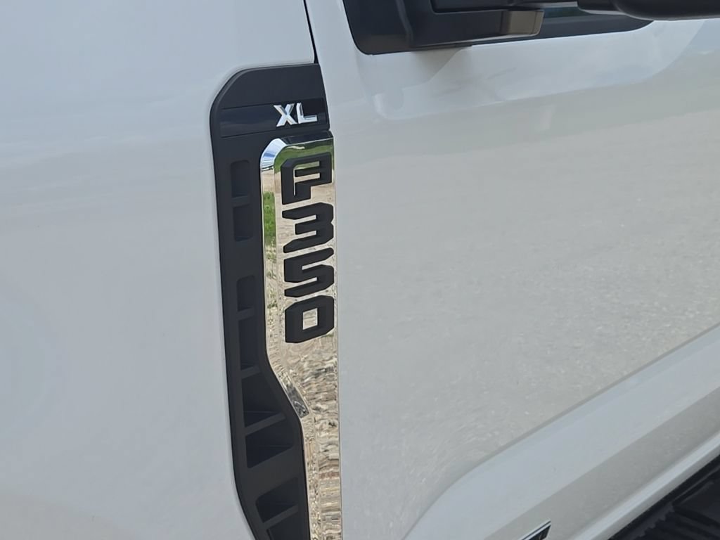 New 2026 Ford F350 XL w/ XL Driver Assist Package AWD/4WD image 12