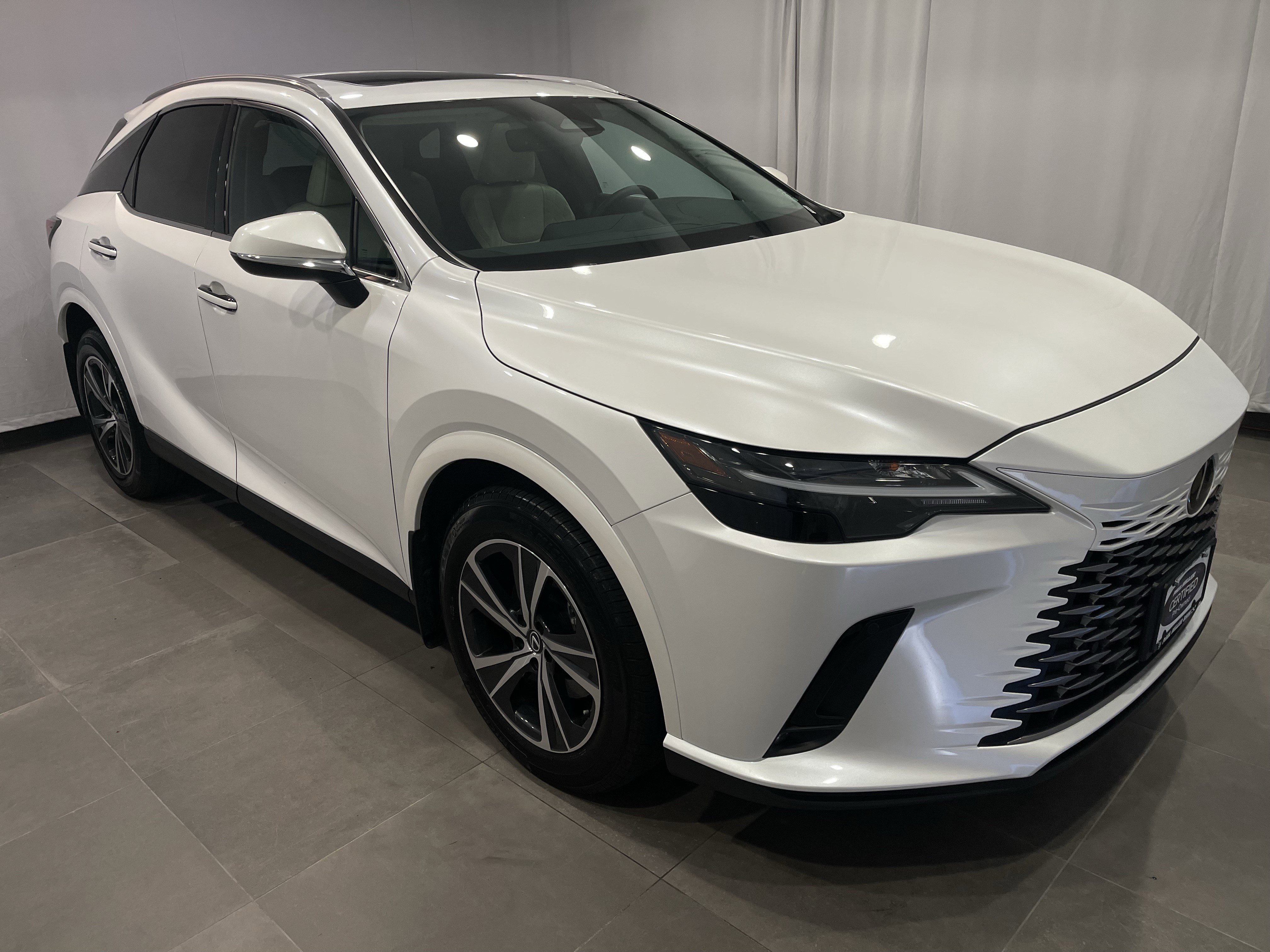 Used 2023 Lexus RX 350 Premium w/ Accessory Package image 3