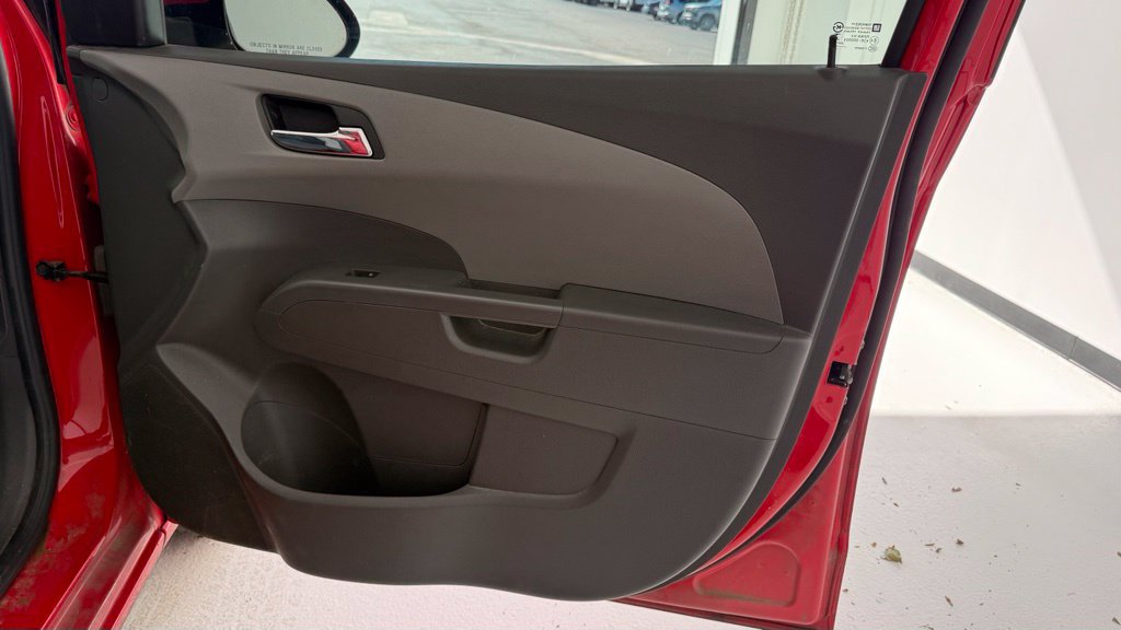Used 2018 Chevrolet Sonic LT FWD image 24