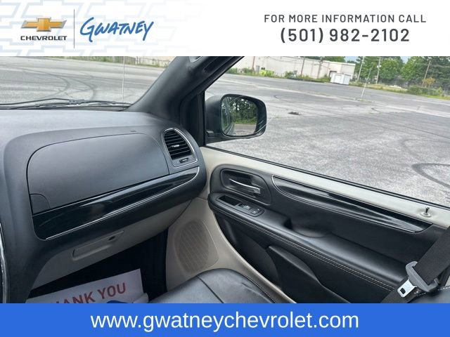 Used 2019 Dodge Grand Caravan SXT FWD image 27