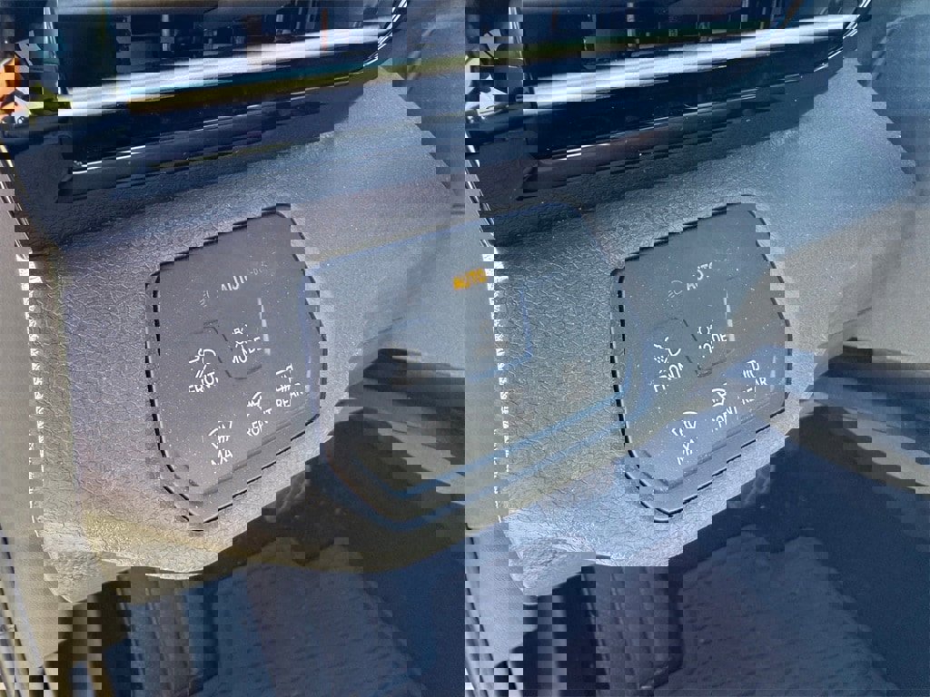 Used 2022 Volkswagen ID.4 Pro S image 22