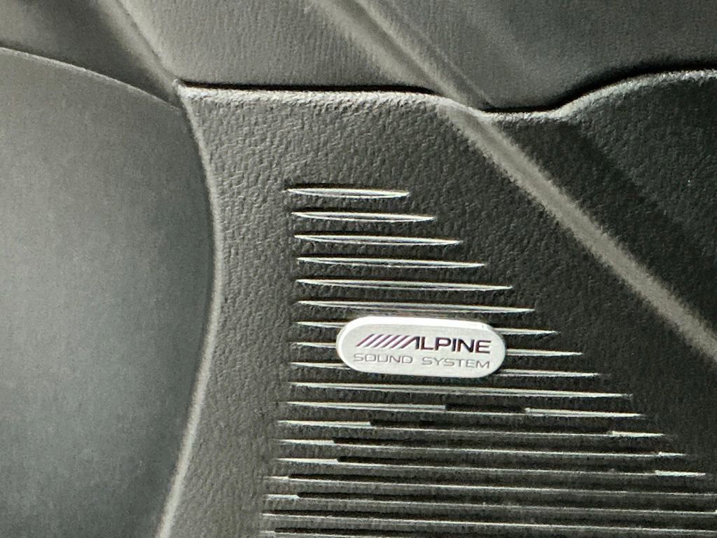 Used 2023 Dodge Challenger R/T w/ Plus Package image 6