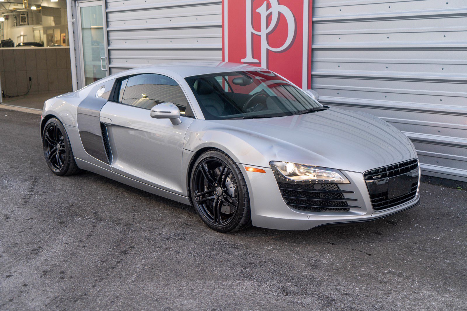 Used 2009 Audi R8 V8 image 45