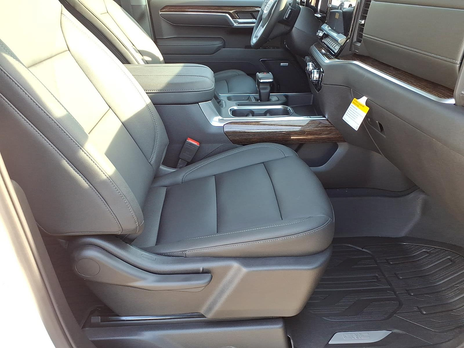 New 2026 GMC Sierra 1500 Elevation w/ Elevation Premium Package AWD/4WD image 8