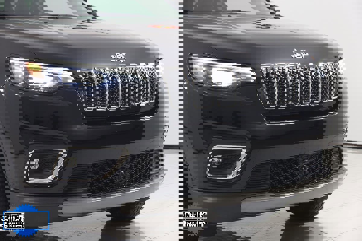 Used 2022 Jeep Cherokee Limited image 39