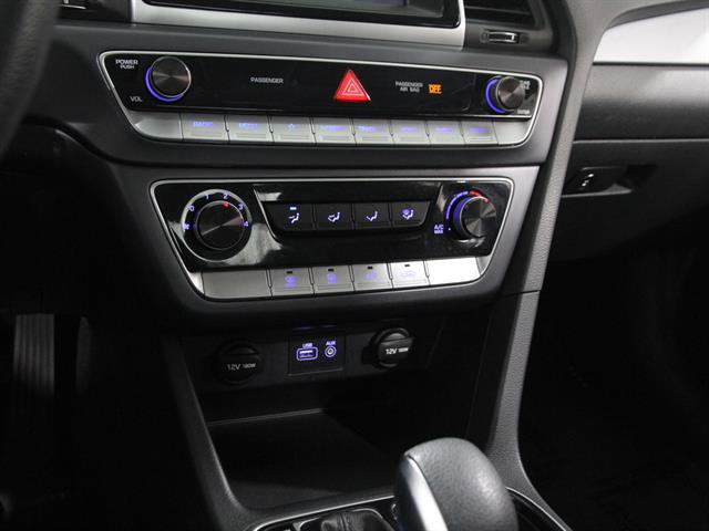 Used 2019 Hyundai Sonata SE image 13