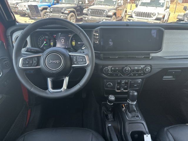 Certified 2025 Jeep Wrangler Unlimited Sahara w/ Safety Group image 21