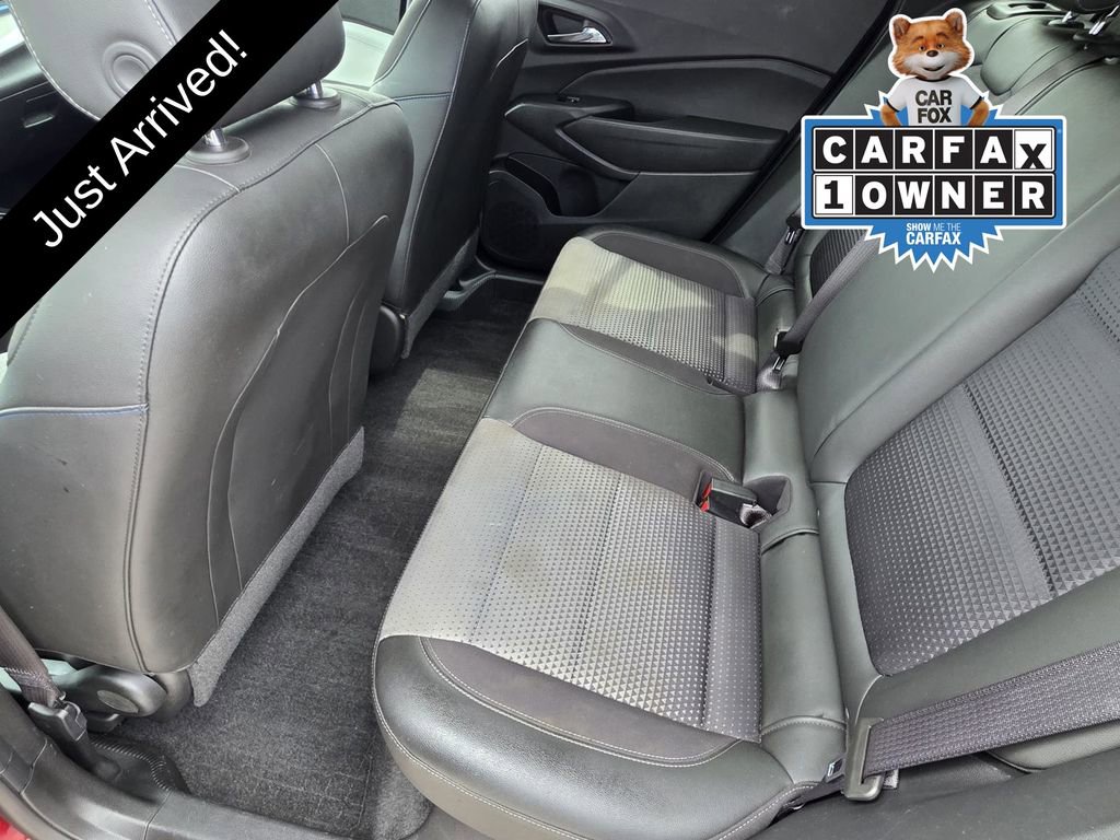 Used 2024 Chevrolet Trax LT w/ LT Convenience Package FWD image 9