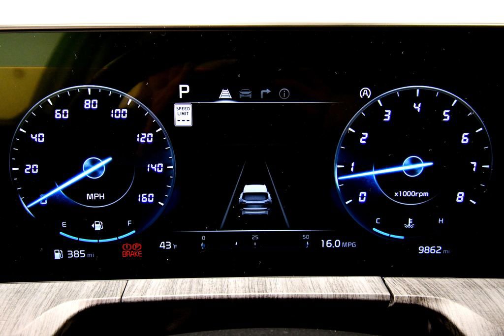 Used 2025 Kia Telluride SX w/ SX Captain's Chair Package image 26