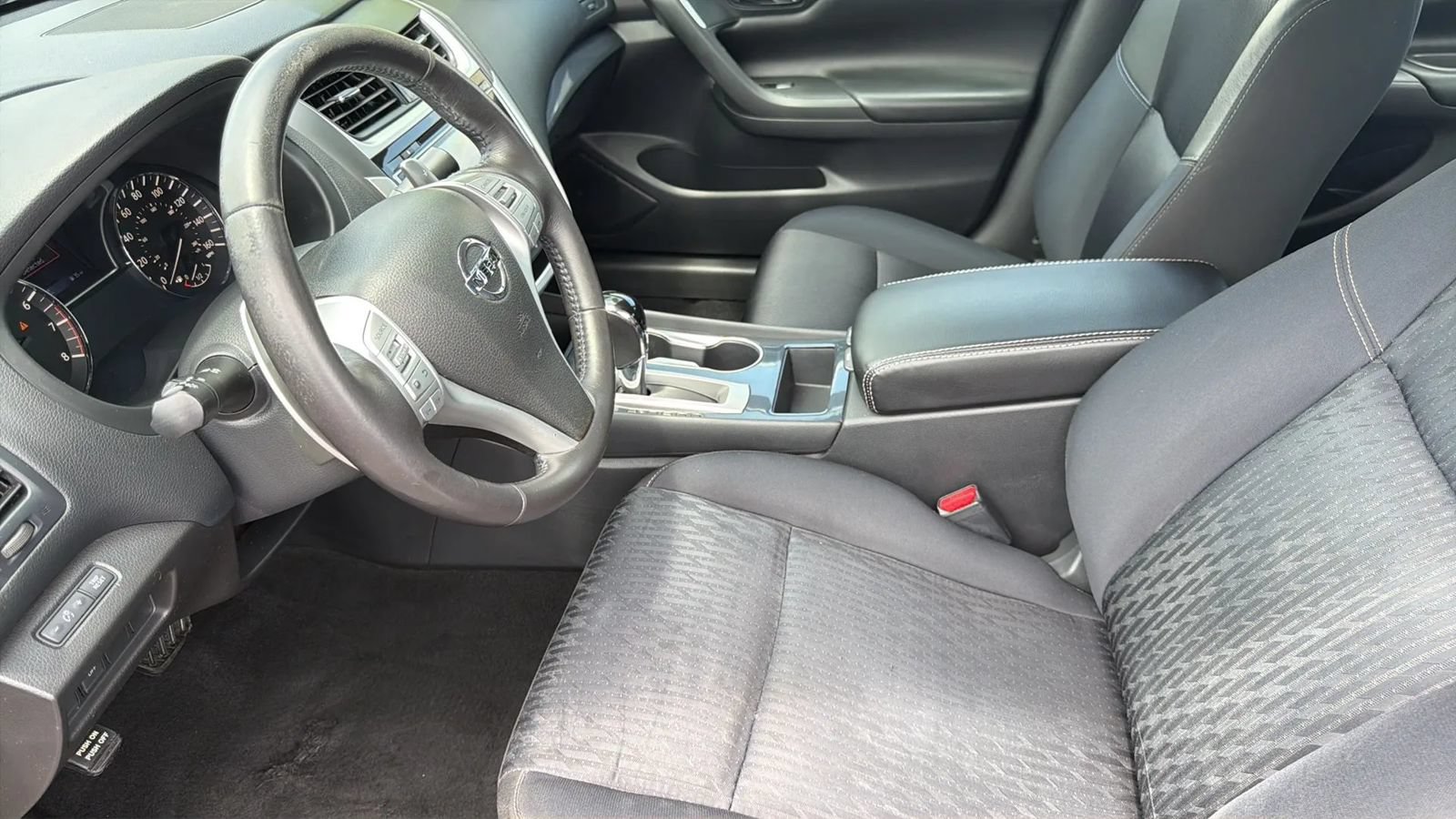 Used 2018 Nissan Altima 2.5 SR FWD image 14