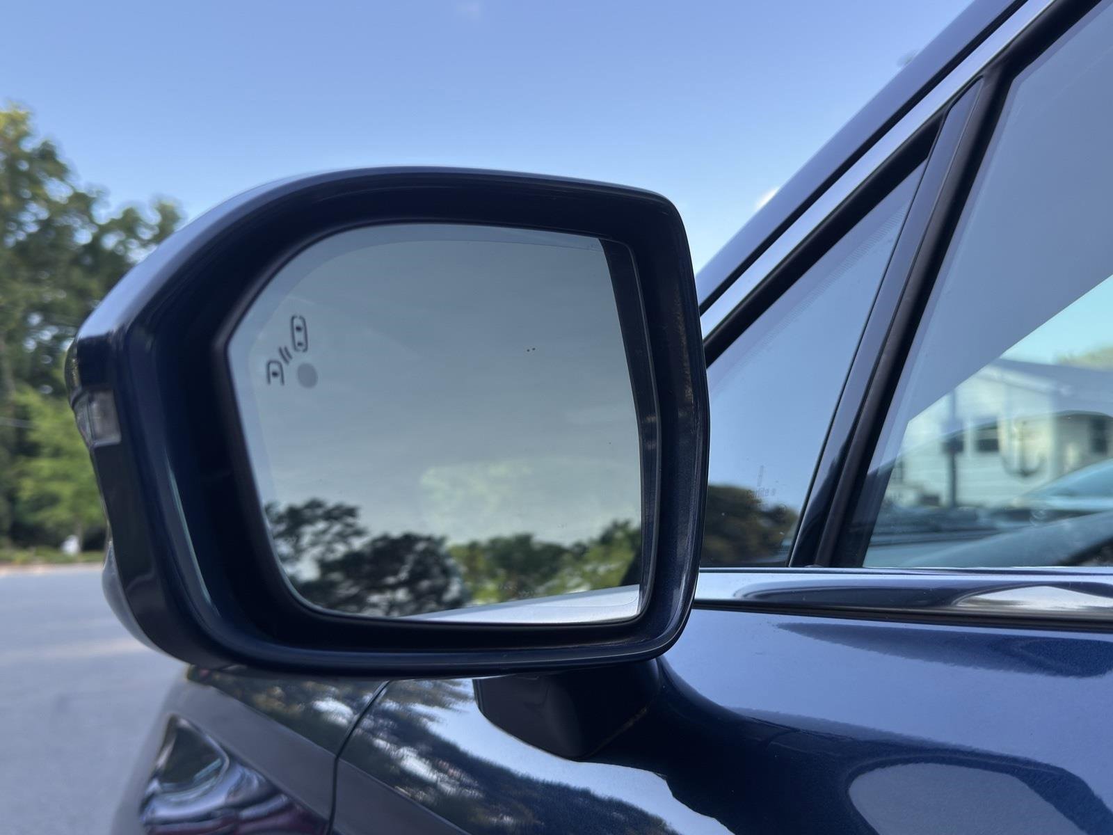 Used 2017 Lincoln MKX Reserve w/ Luxury Package image 11