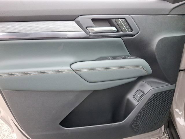 New 2026 GMC Terrain AT4 w/ Convenience Package III image 8