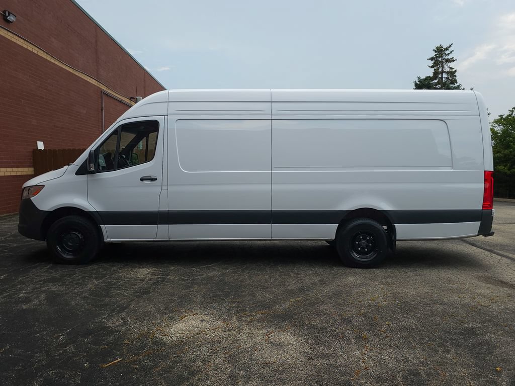 Used 2026 Mercedes-Benz Sprinter 3500 image 4