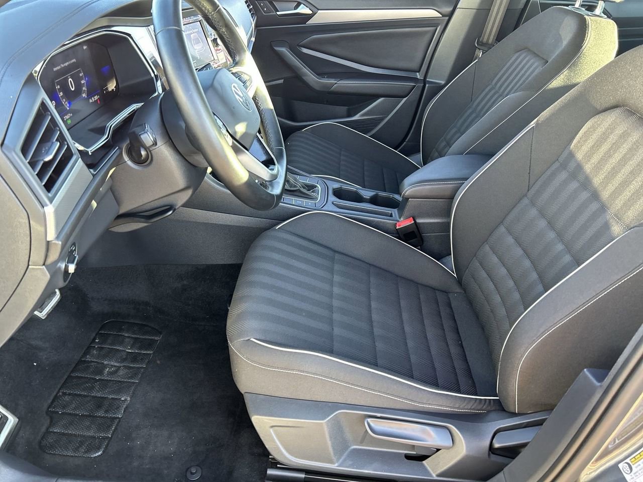 Certified 2023 Volkswagen Jetta Sport image 16