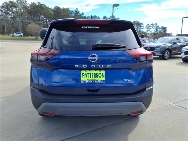 Used 2023 Nissan Rogue SV image 3