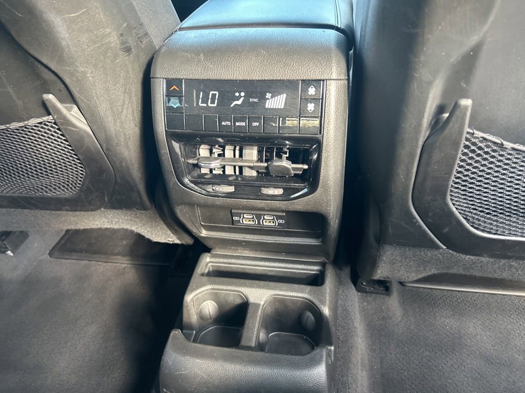 Certified 2023 Jeep Grand Cherokee L Laredo image 28