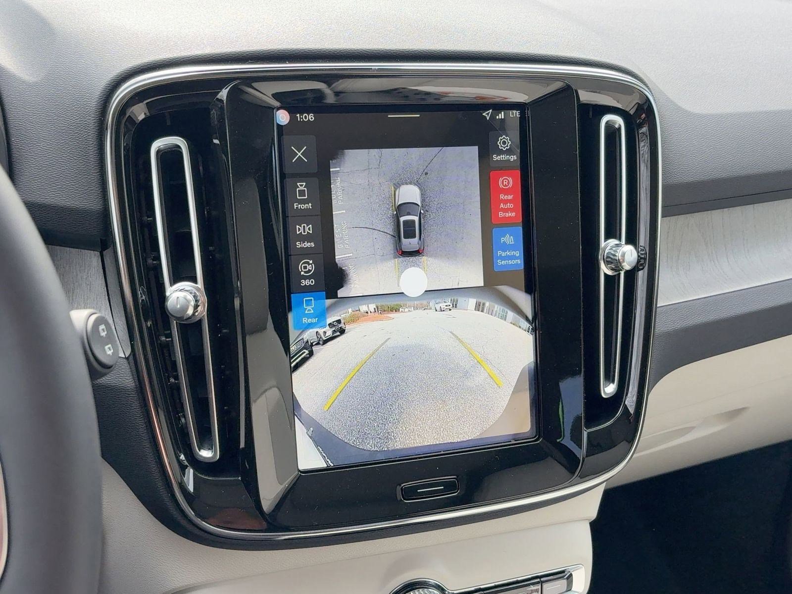 New 2026 Volvo XC40 B5 Plus w/ Protection Package Premier image 24