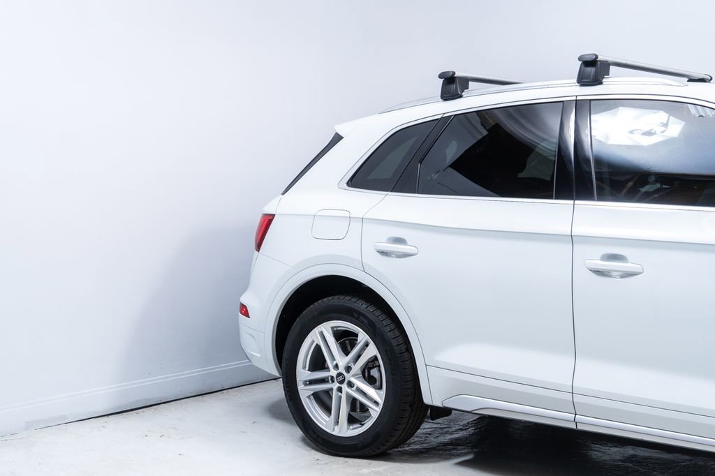Used 2024 Audi Q5 e Premium Plus w/ Premium Plus Package image 11