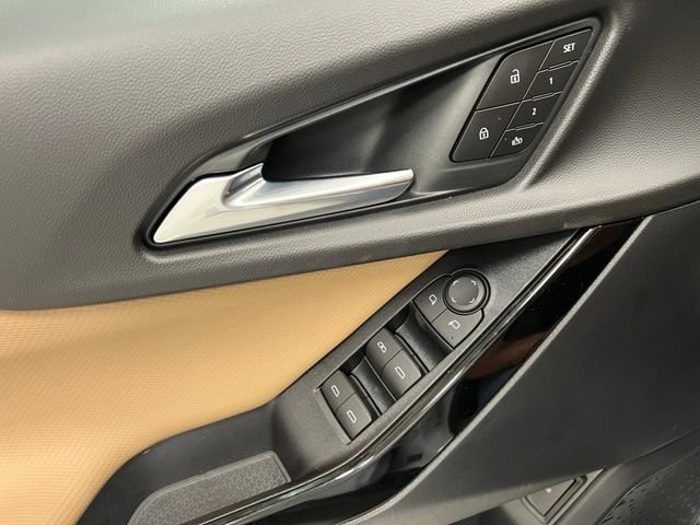 New 2027 Chevrolet Equinox ACTIV w/ Safety and Technology Package AWD/4WD image 15
