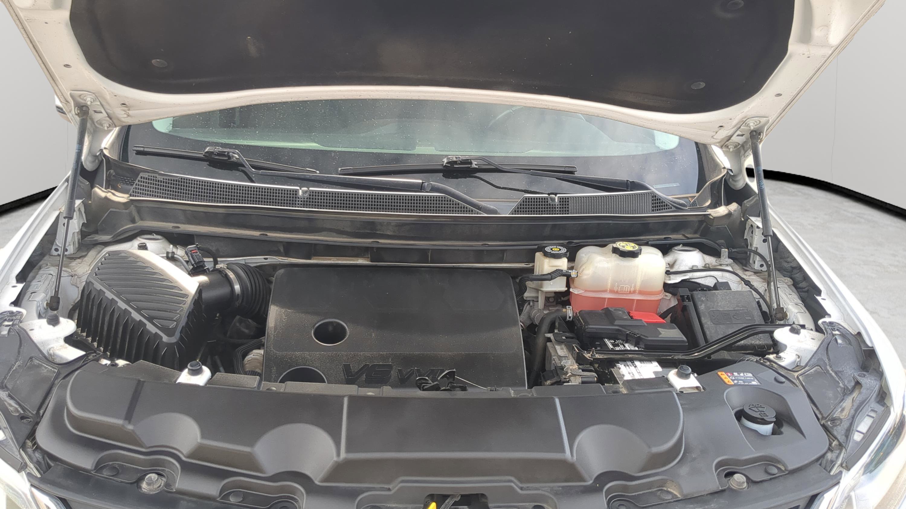 Used 2019 Chevrolet Traverse LT FWD image 24