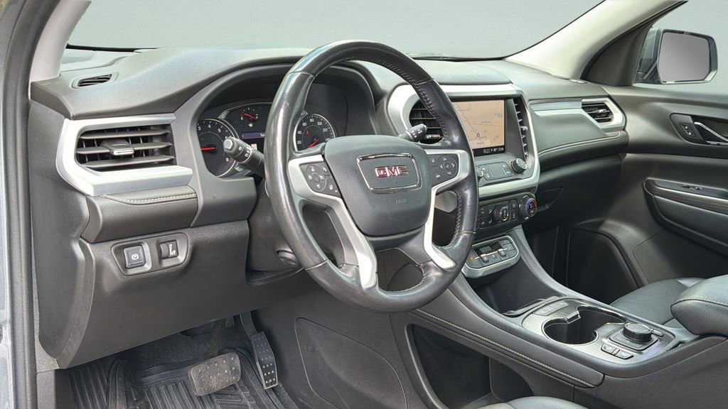 Used 2021 GMC Acadia SLT w/ Preferred Package image 4