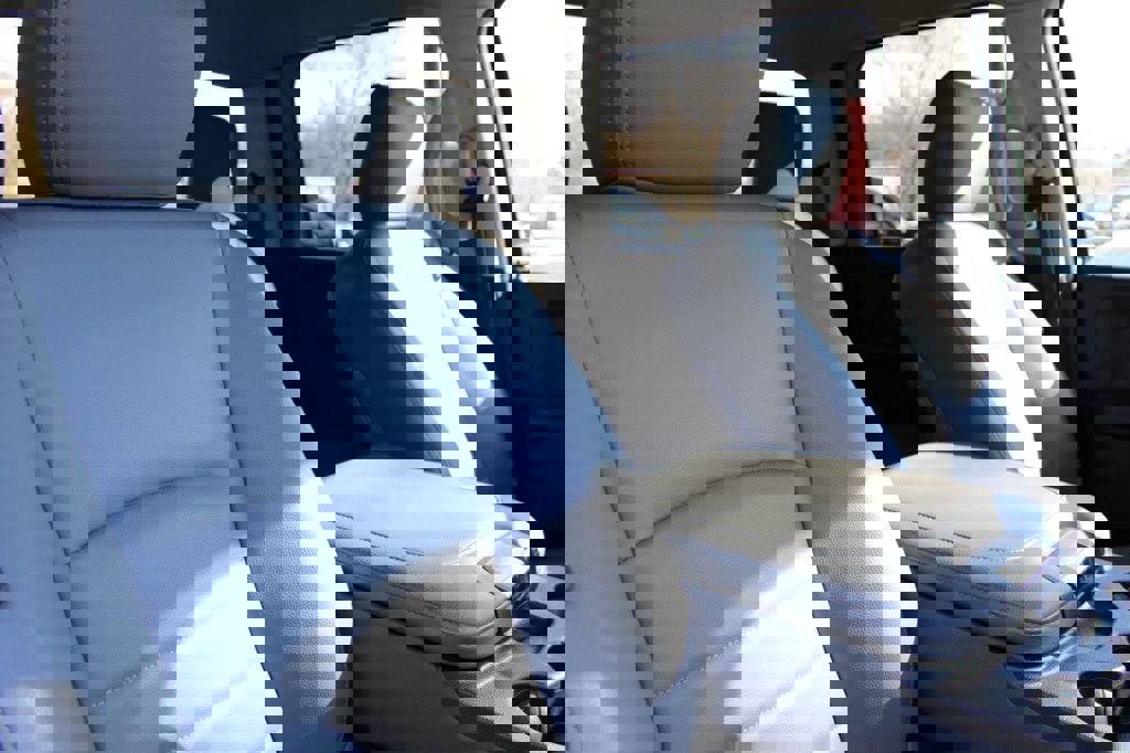 Used 2018 RAM 2500 Tradesman w/ Chrome Appearance Group image 38