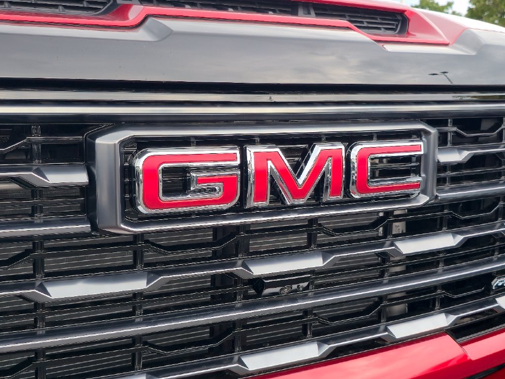 New 2026 GMC Sierra 2500 AT4 w/ AT4 Premium Plus Package AWD/4WD image 31
