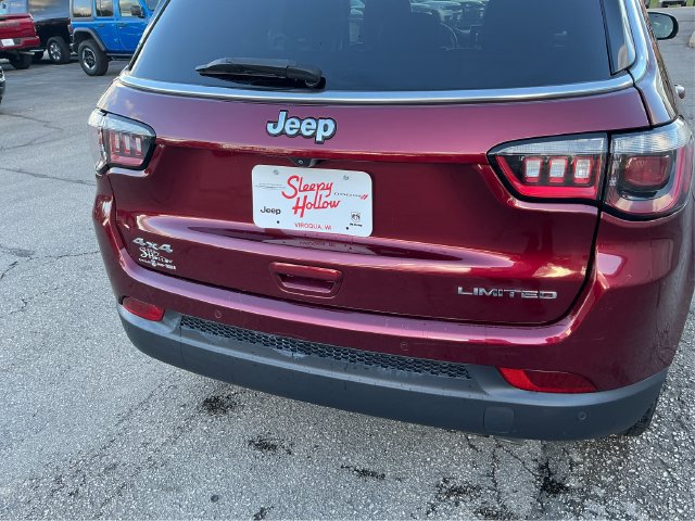 Used 2022 Jeep Compass Limited AWD/4WD image 15