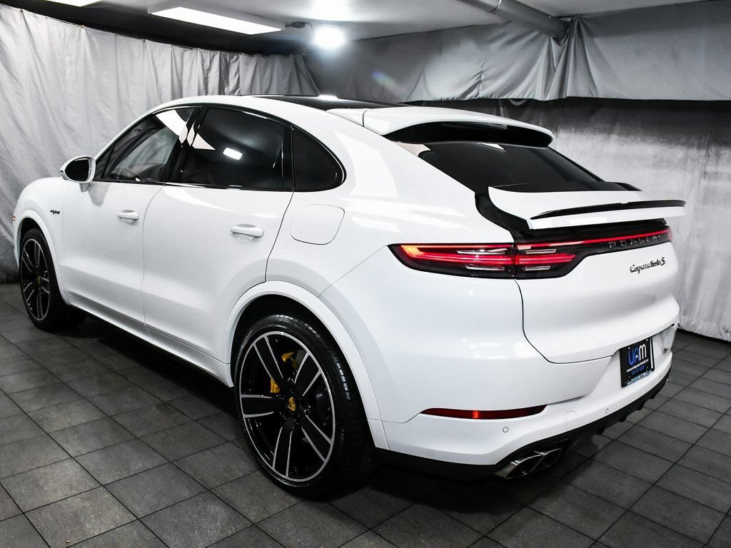 Used 2023 Porsche Cayenne Turbo S AWD/4WD image 4