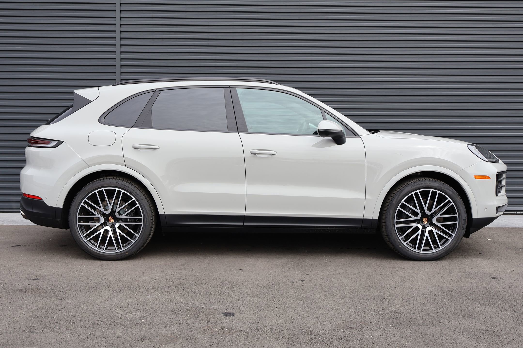 New 2026 Porsche Cayenne image 8