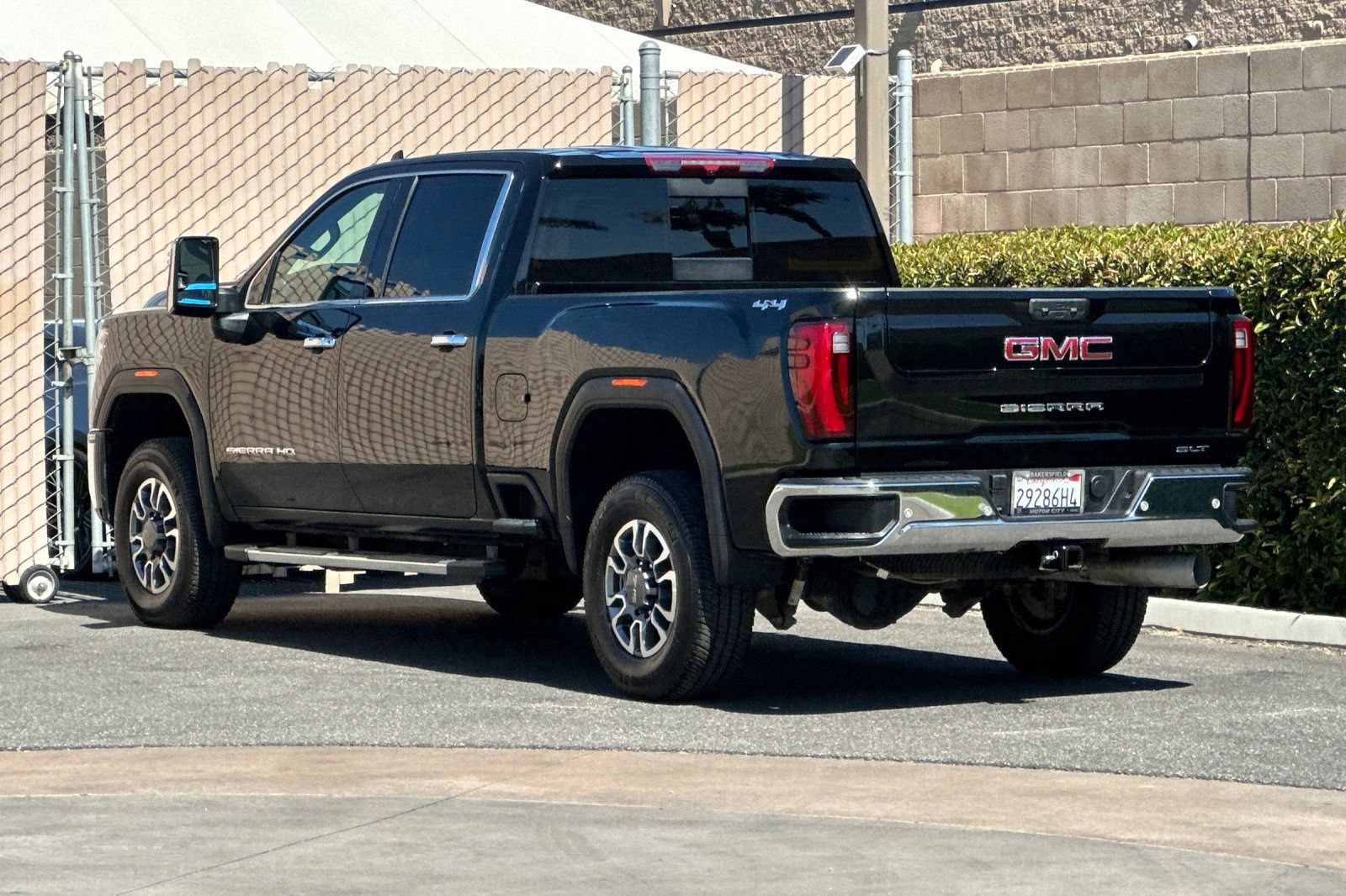 Certified 2025 GMC Sierra 2500 SLT w/ SLT Premium Package AWD/4WD image 6