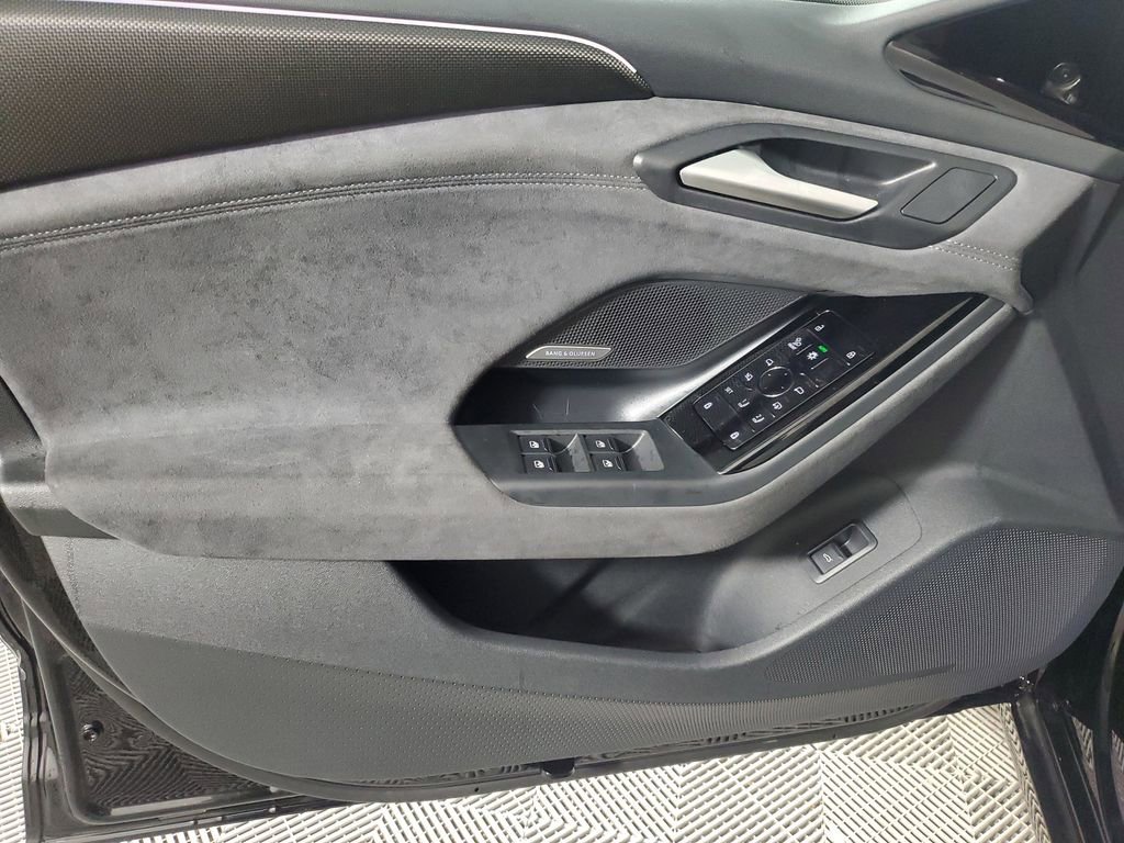 New 2025 Audi S6 e-tron Premium Plus image 17