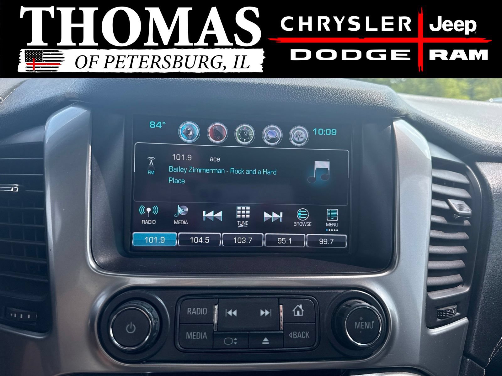 Used 2016 Chevrolet Suburban LT AWD/4WD image 18