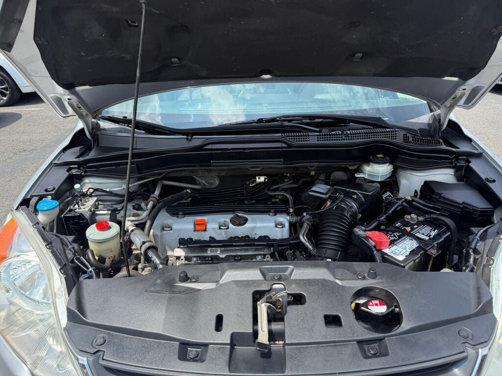 Used 2011 Honda CR-V LX image 27