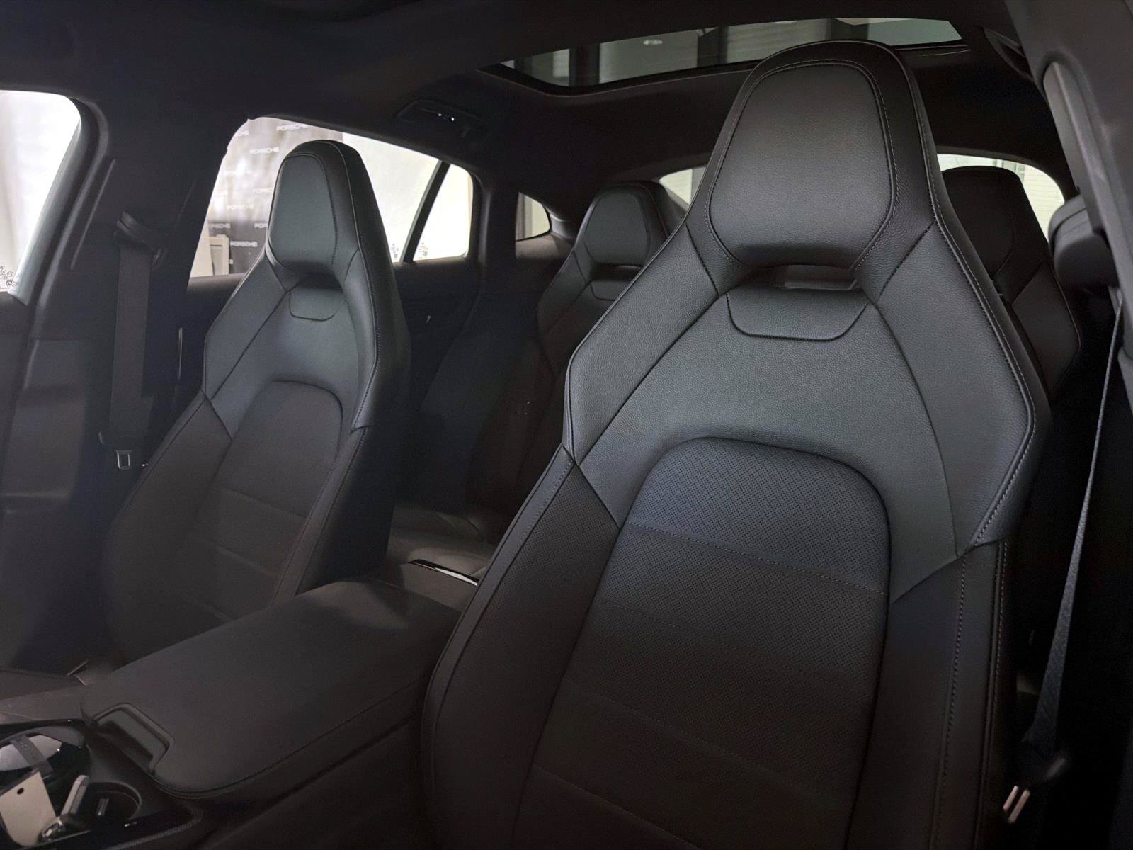 New 2026 Porsche Panamera 4 AWD/4WD image 5