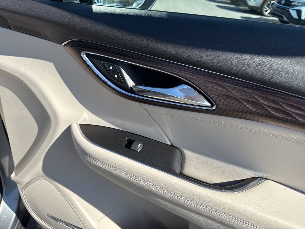 Used 2023 Buick Envision Avenir image 19