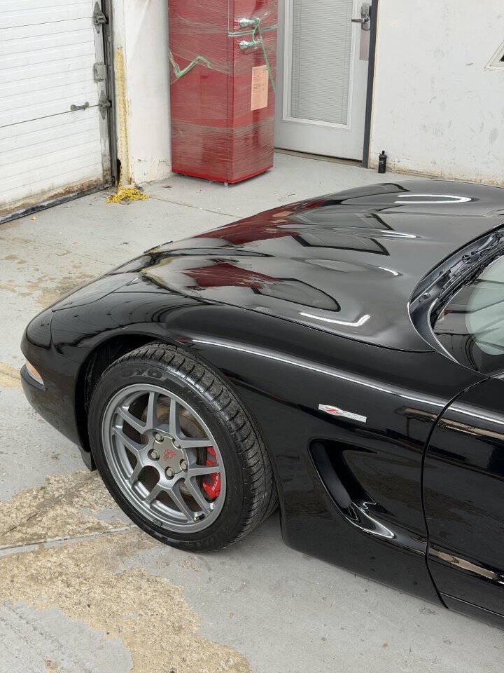 Used 2001 Chevrolet Corvette Z06 RWD image 19