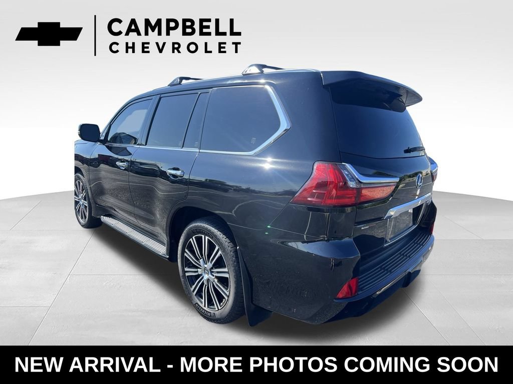 Used 2021 Lexus LX 570 4WD w/ Luxury Package image 3