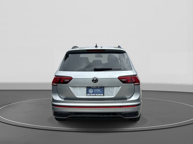 Certified 2023 Volkswagen Tiguan SE R-Line FWD image 3
