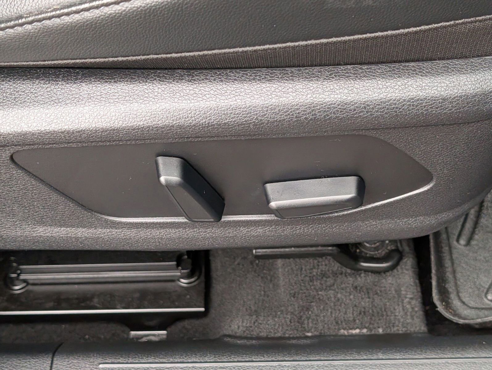 Used 2023 Kia Sportage SX image 25