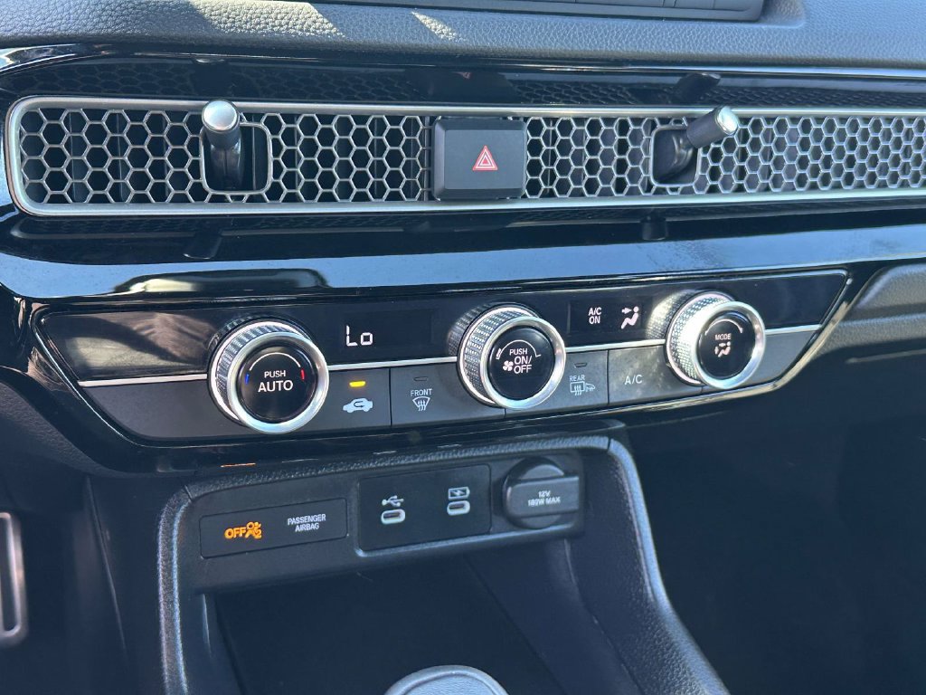 Used 2025 Honda Civic Sport image 25