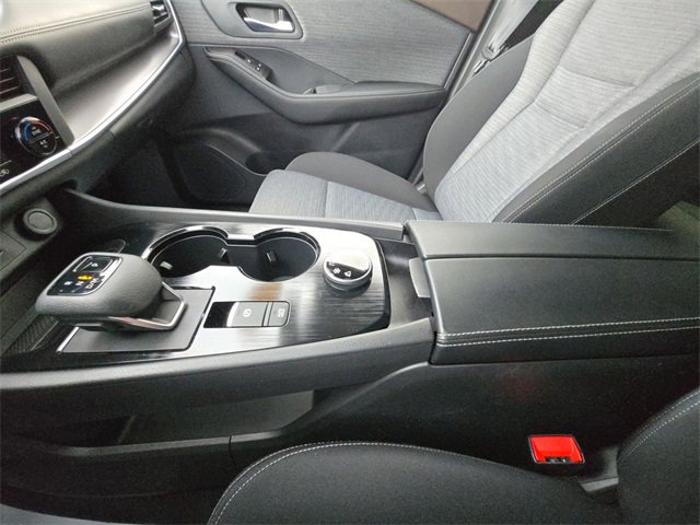 Certified 2023 Nissan Rogue SV image 20